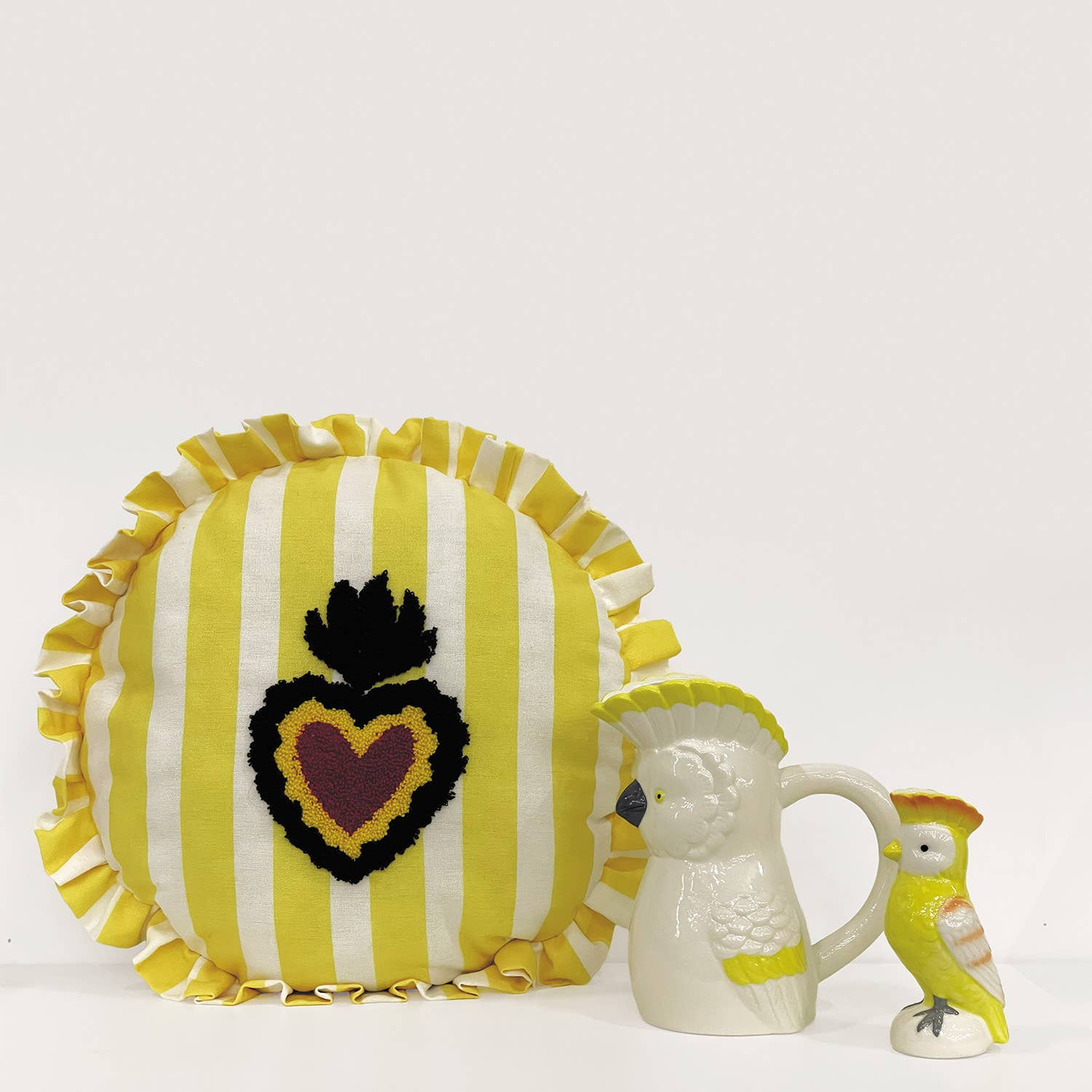 Coussin trattoria cœur jaune D42cm