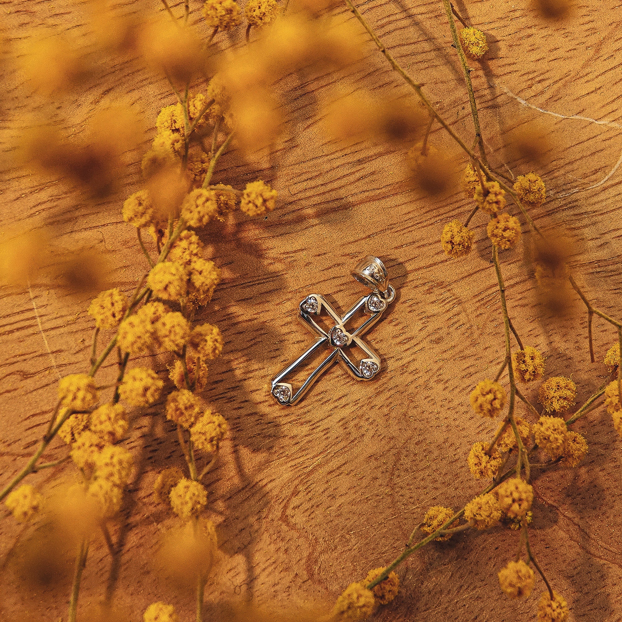 Pendentif Croix brillante en plaqué or