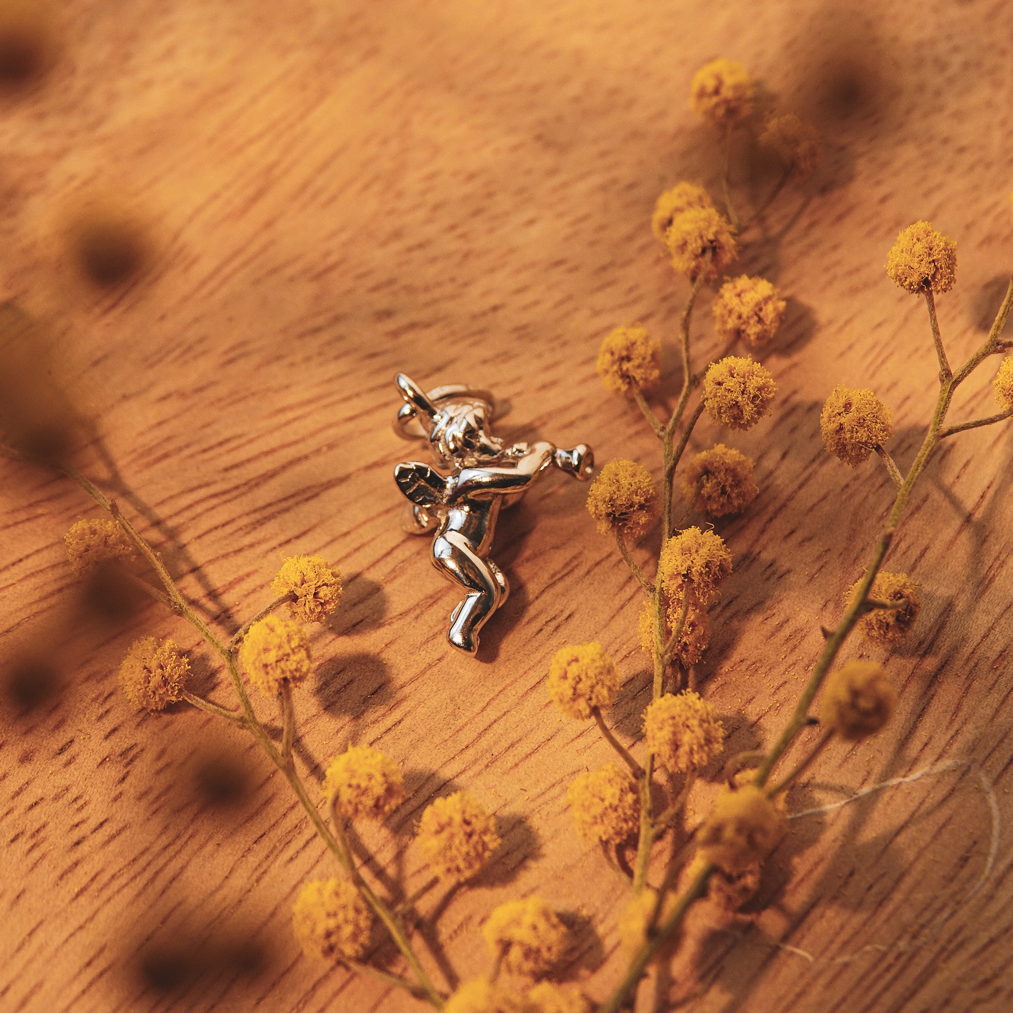 Pendentif ange à la trompette en argent