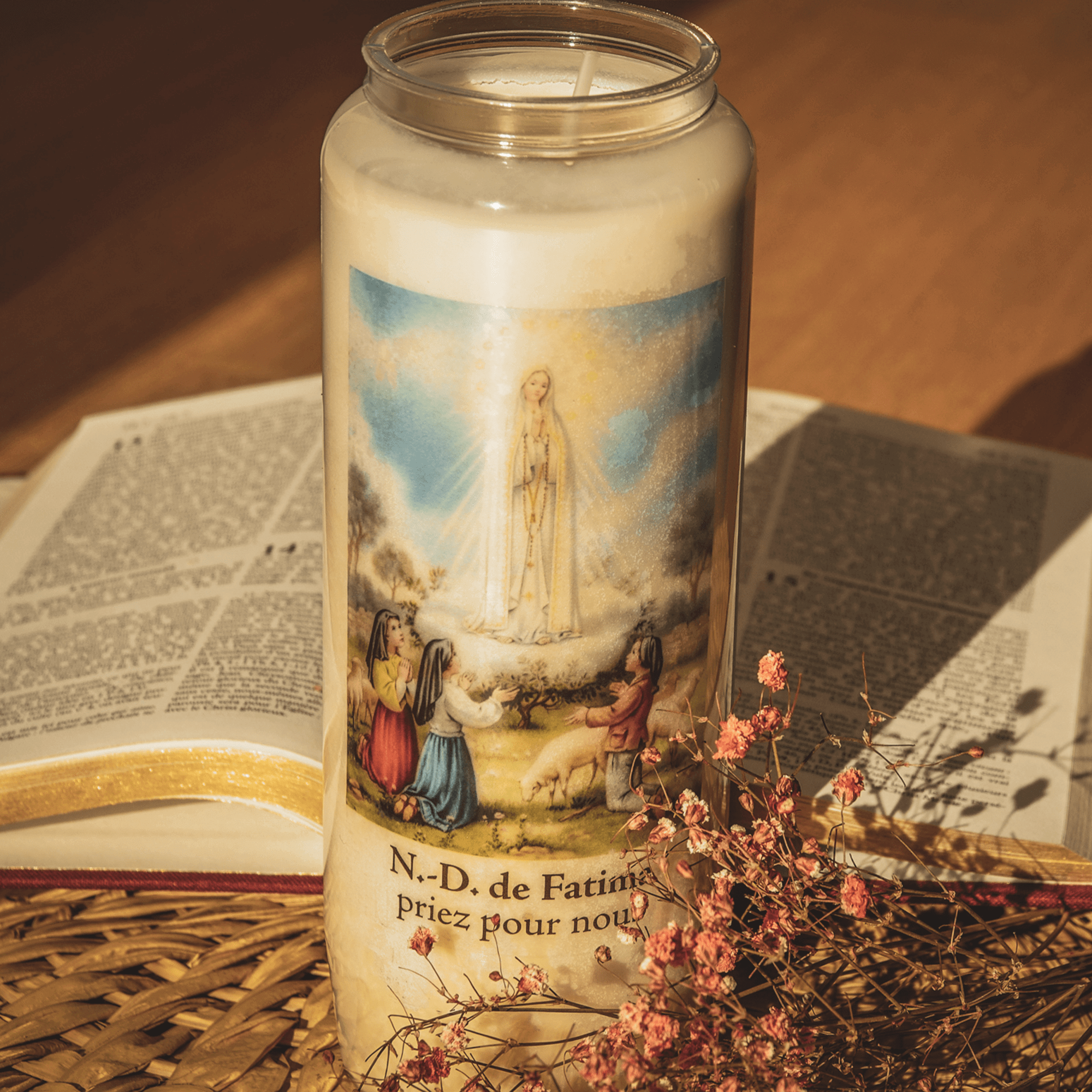 Bougie neuvaine qui accompagne vos prières pour Notre-Dame de Fátima