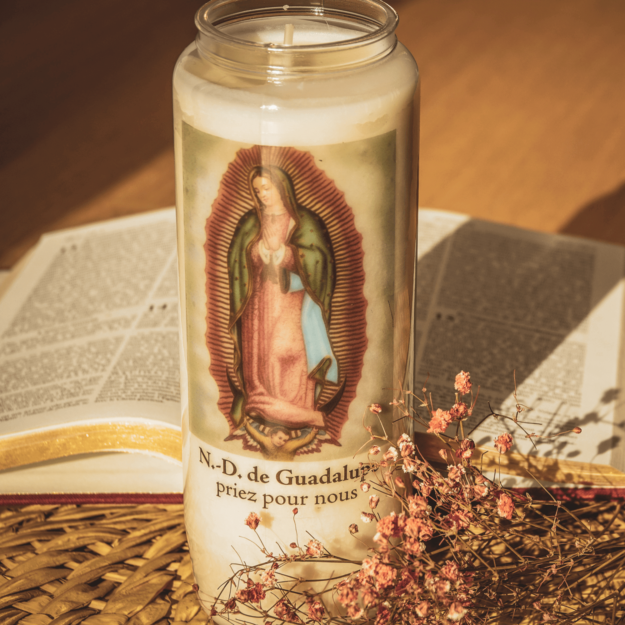 Bougie neuvaine qui accompagne vos prières pour Notre Dame de Guadalupe