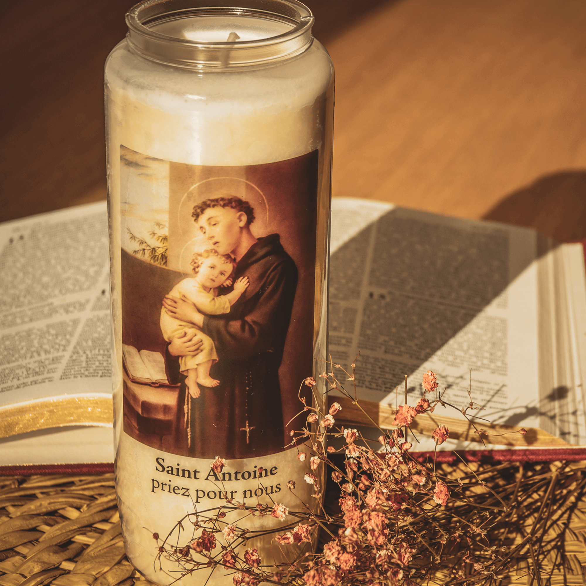 Bougie neuvaine qui accompagne vos prières pour Saint Antoine