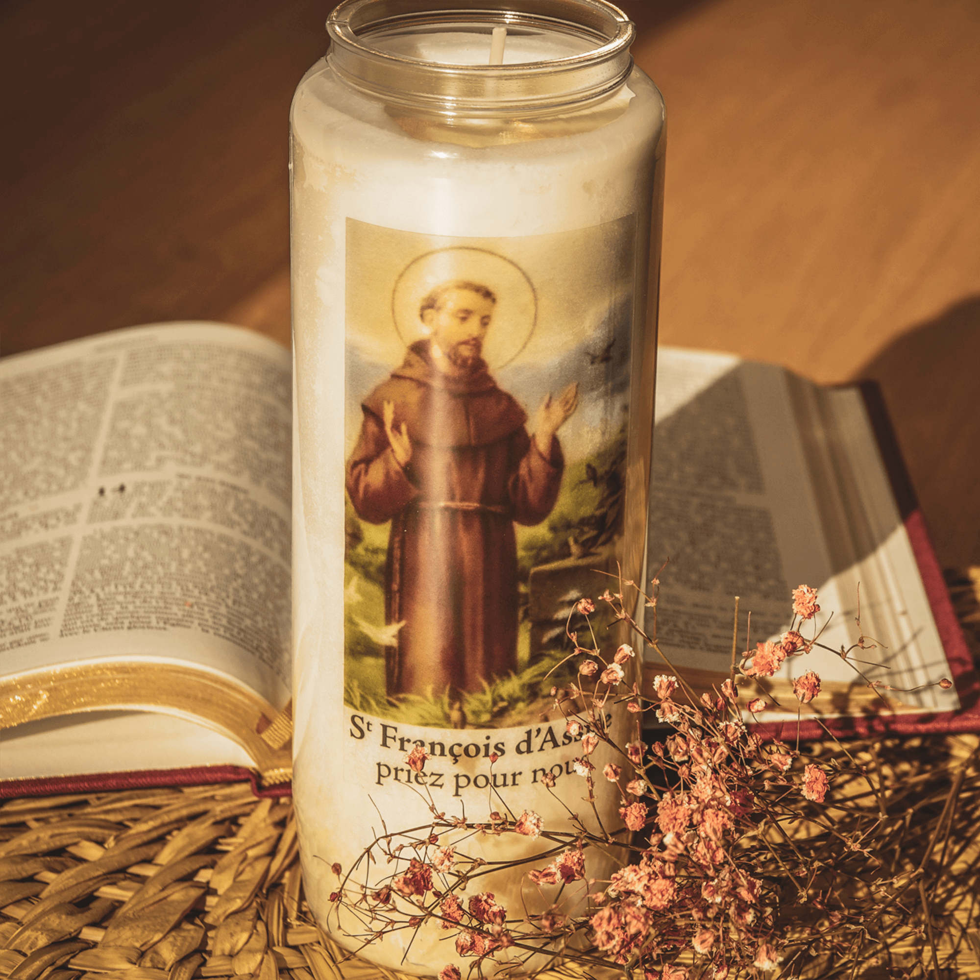 Bougie neuvaine qui accompagne vos prières pour Saint François D'Assise