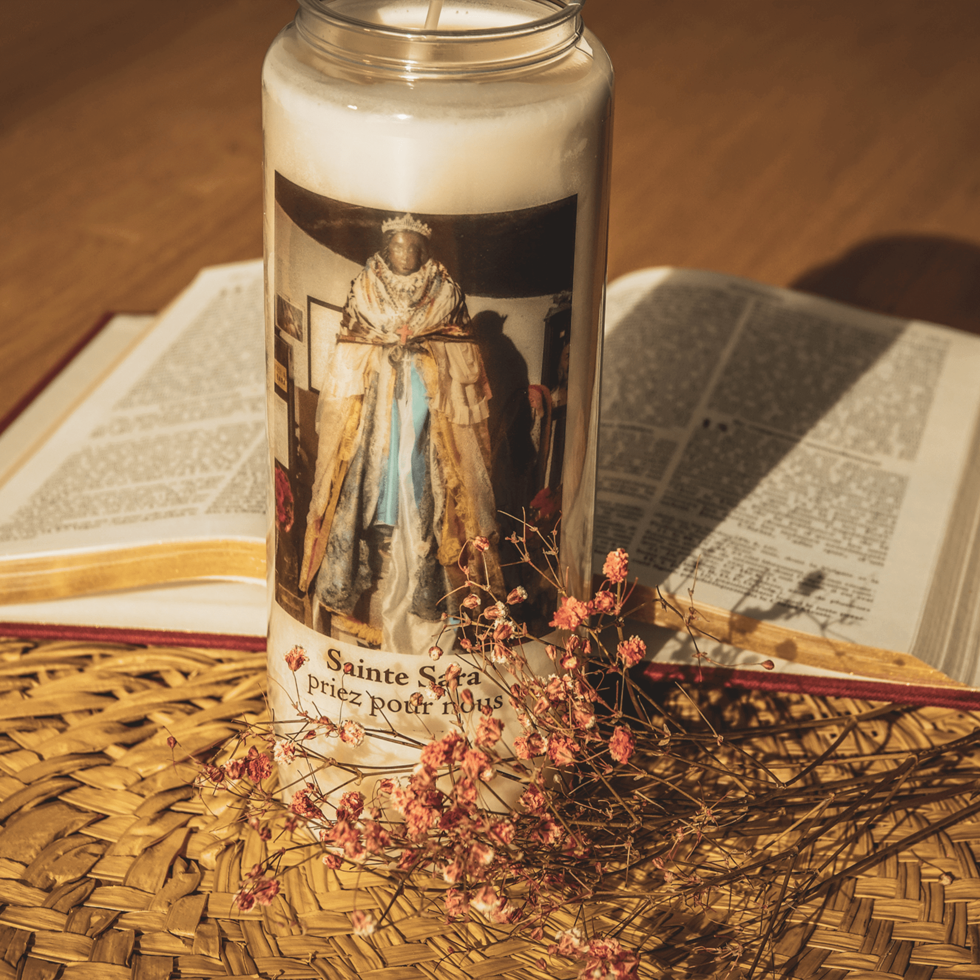 Bougie neuvaine qui accompagne vos prières pour Sainte Sara