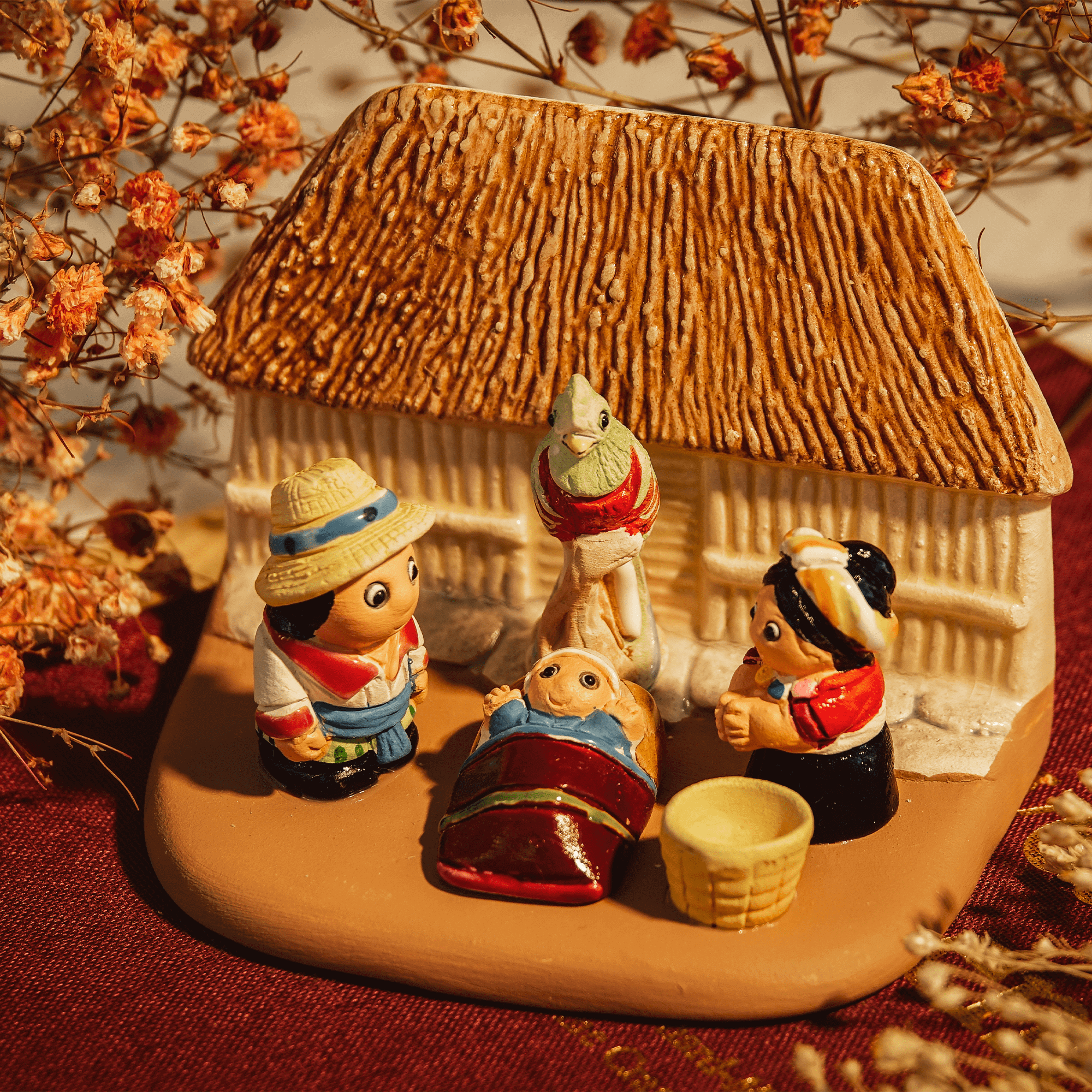 Crèche du Monde - Guatemala. Collection Boutique de Fourvière : Crèches artisanales en céramique peinte à la main du Pérou, certifiées Fair Trade. Objets de décoration de Noël.