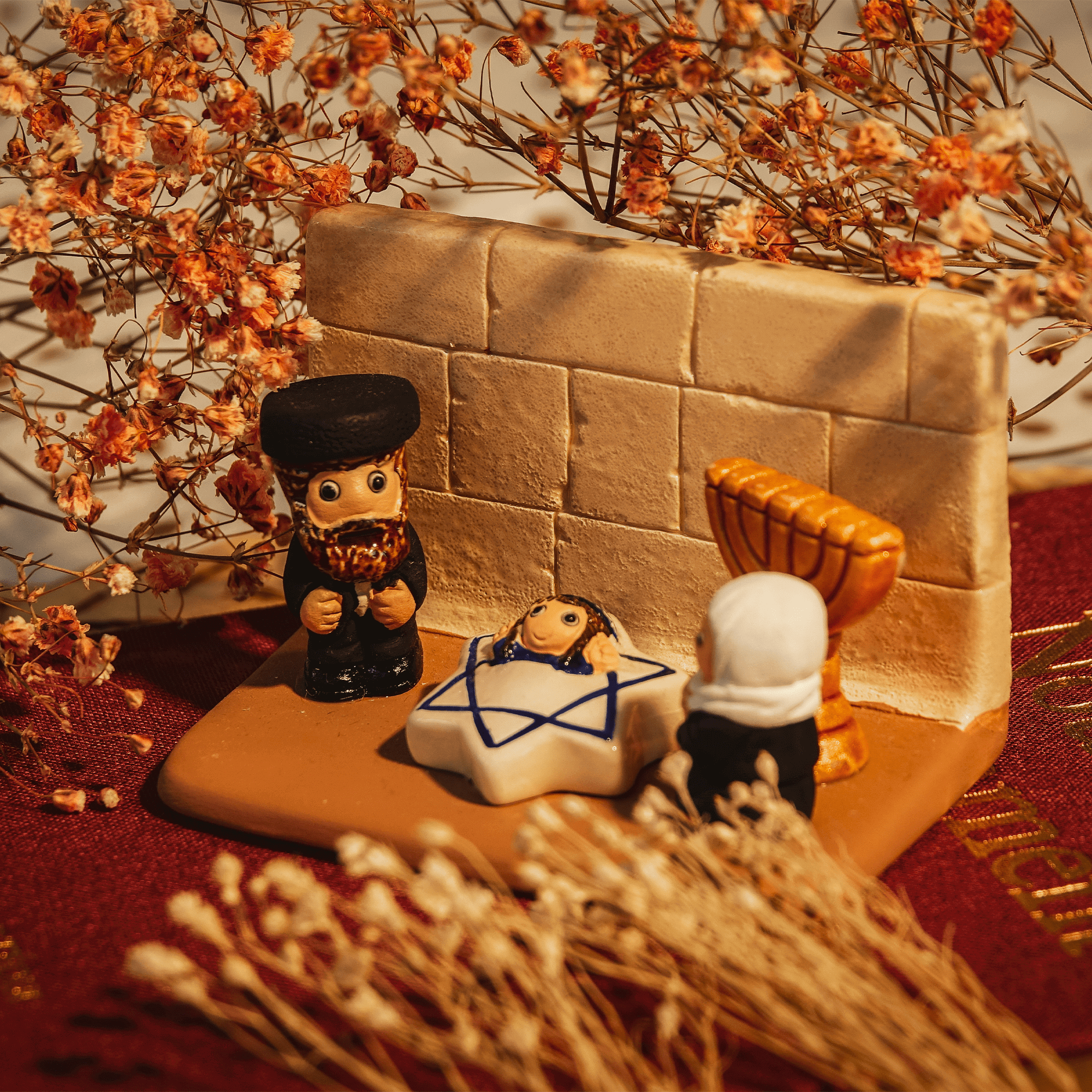 Crèche du Monde - Israel. Collection Boutique de Fourvière : Crèches artisanales en céramique peinte à la main du Pérou, certifiées Fair Trade. Objets de décoration de Noël.