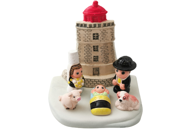 Crèche du Monde - Bretagne. Collection Boutique de Fourvière : Crèches artisanales en céramique peinte à la main du Pérou, certifiées Fair Trade. Objets de décoration de Noël.