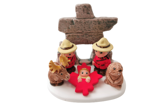 Crèche du Monde - Canada. Collection Boutique de Fourvière : Crèches artisanales en céramique peinte à la main du Pérou, certifiées Fair Trade. Objets de décoration de Noël.