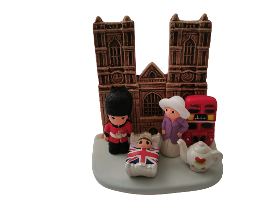 Crèche du Monde - Londres. Collection Boutique de Fourvière : Crèches artisanales en céramique peinte à la main du Pérou, certifiées Fair Trade. Objets de décoration de Noël.