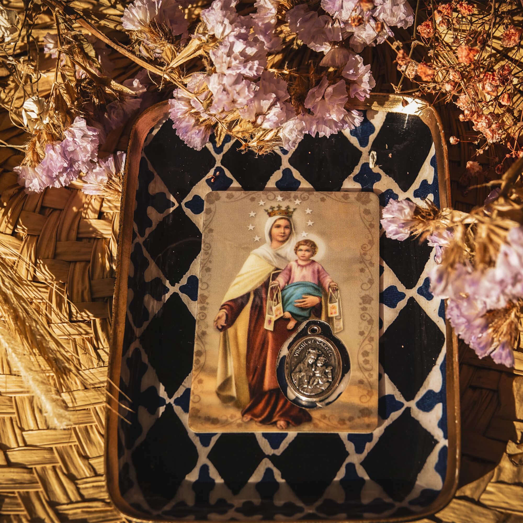 Un cadeau chrétien pour vous apprendre à prier avec cette Carte médaille - Notre-Dame du Mont Carmel