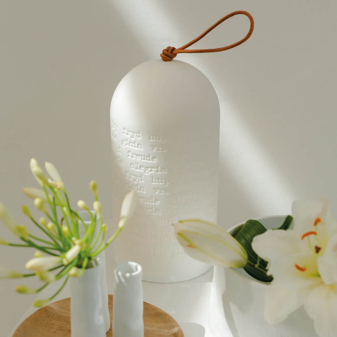 Lampe led en porcelaine blanche - RADER