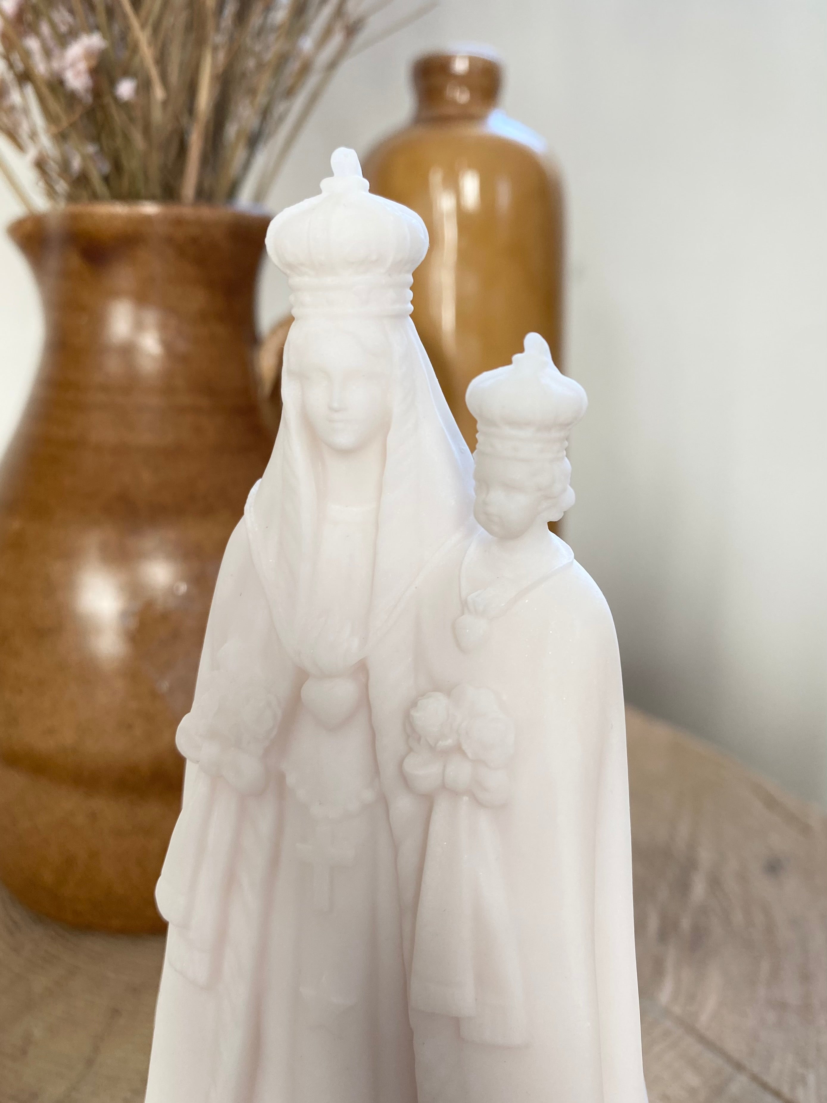 Statue albâtre Notre Dame de Fourvière