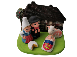 Crèche du Monde - Normandie. Collection Boutique de Fourvière : Crèches artisanales en céramique peinte à la main du Pérou, certifiées Fair Trade. Objets de décoration de Noël.